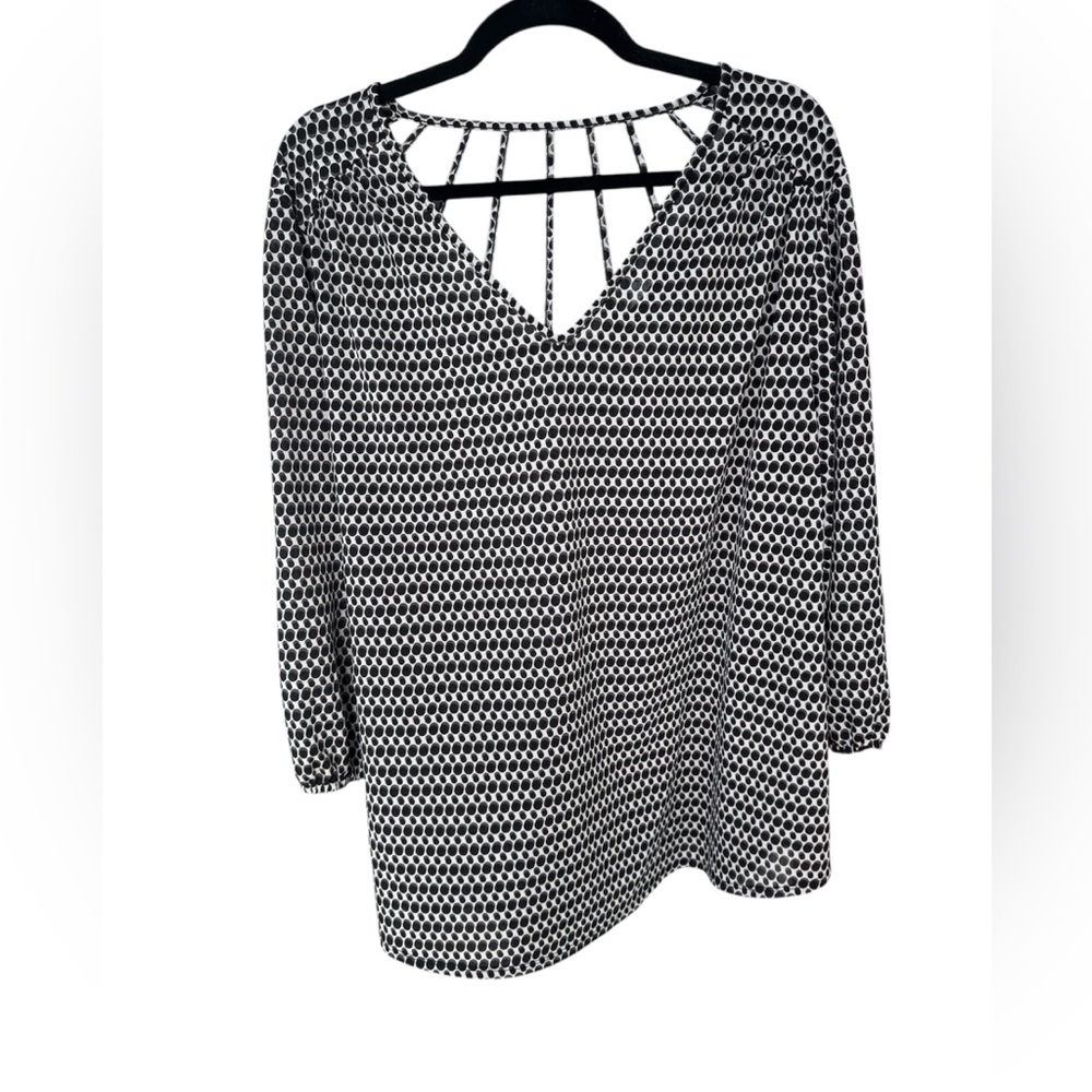 Cato Black and White Geometric Blouse sz 18/20